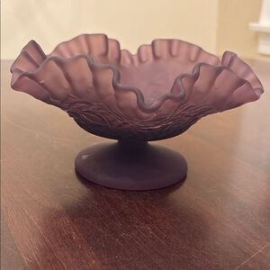 Westmoreland Purple Satin Leaf Pattern Compote Ruffled Footed Bowl
